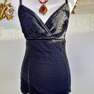 Black lace cami top by Express